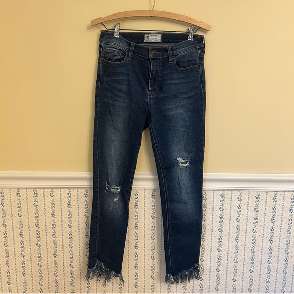 Free People Skinny Frayed Hem Jeans - Picture 2 of 9
